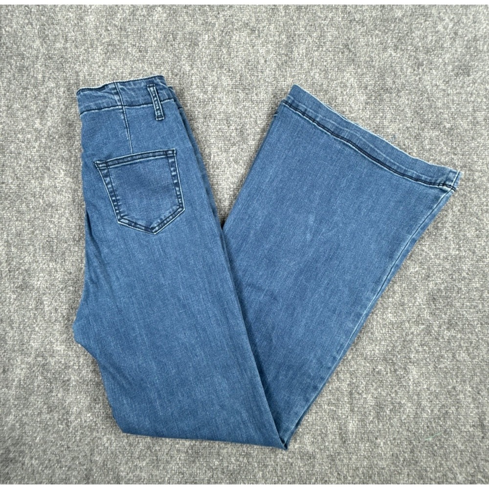 Jealous Tomato Womens Medium High Waisted Flare Bell Bottom Medium Wash Jeans